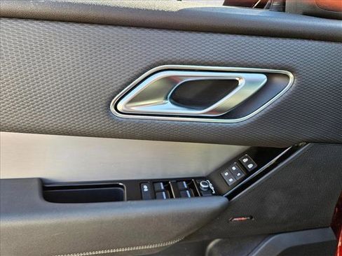 Used 2023 Land Rover Range Rover Velar R-Dynamic S image 9
