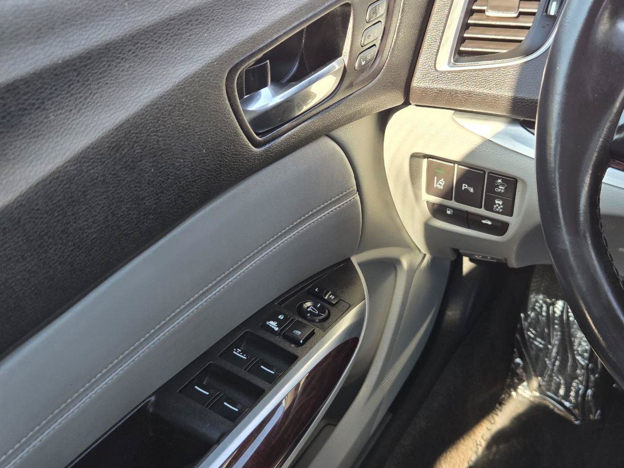 Used 2015 Acura TLX w/ Advance Package FWD image 27