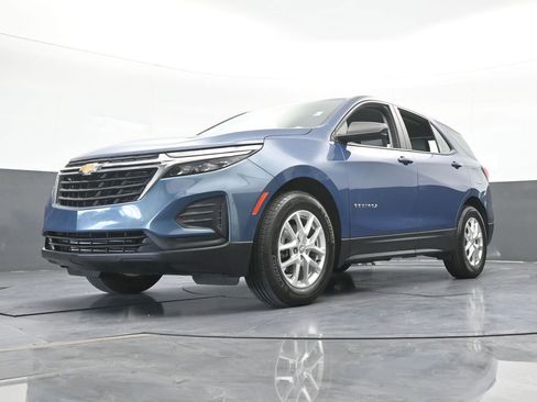 Used 2024 Chevrolet Equinox LS FWD image 49