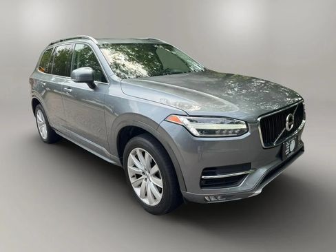 Used 2019 Volvo XC90 T6 Momentum AWD/4WD image 4