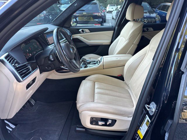 Used 2021 BMW X7 xDrive40i w/ M Sport Package AWD/4WD image 9