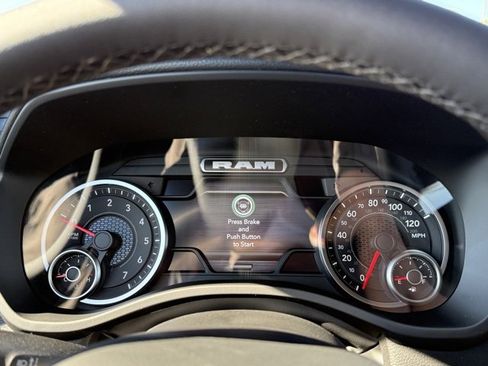 New 2026 RAM 1500 4x4 Crew Cab image 17