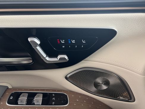 Used 2024 Mercedes-Benz EQS 450+ SUV image 20