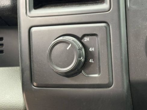 Used 2017 Ford F150 XL w/ Equipment Group 101A Mid AWD/4WD image 19
