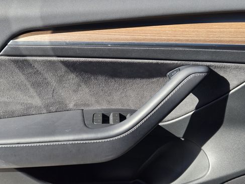 Used 2023 Tesla Model 3 Standard Range image 27