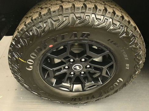 New 2026 Ford Bronco Badlands image 14