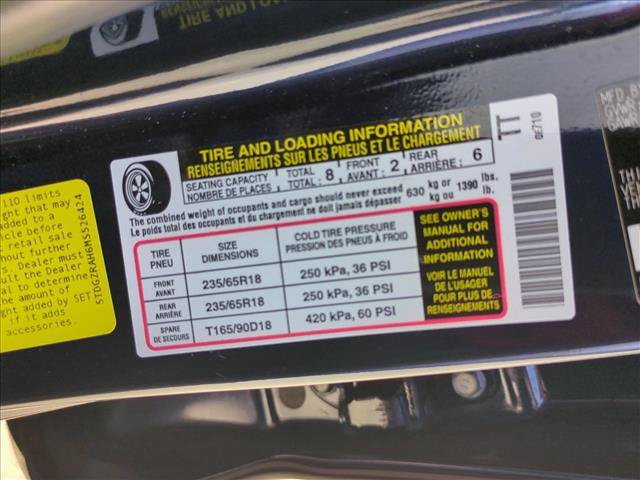 Used 2021 Toyota Highlander XLE FWD image 14