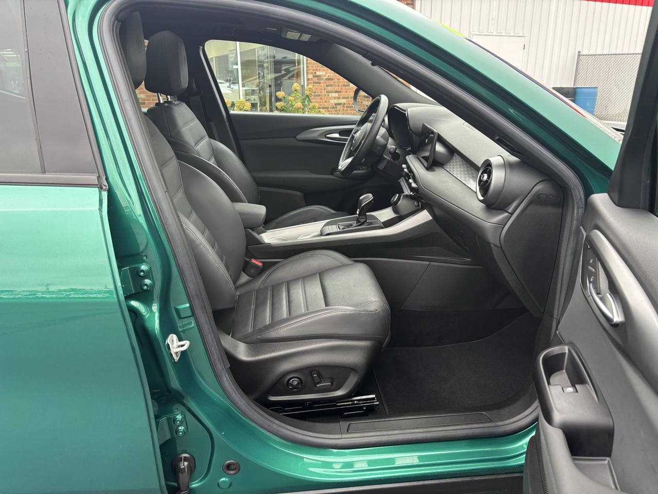 Used 2024 Alfa Romeo Tonale Ti AWD/4WD image 14