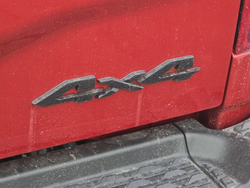New 2026 RAM 2500 Laramie AWD/4WD image 11