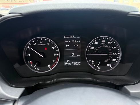 Used 2024 Subaru Crosstrek 2.0i Premium AWD/4WD image 16