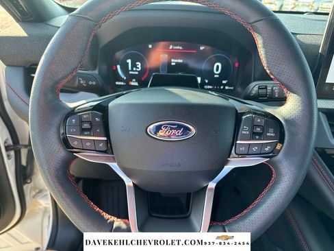 Used 2025 Ford Explorer ST-Line AWD/4WD image 11