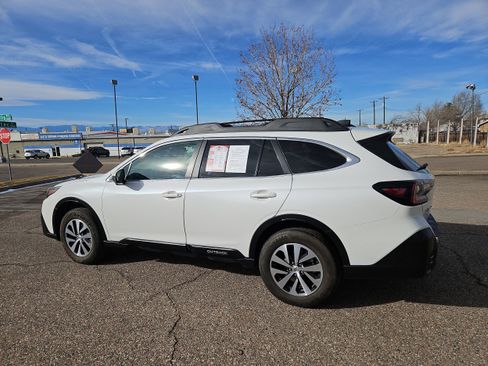 Certified 2022 Subaru Outback Premium w/ Popular Package #1 image 5