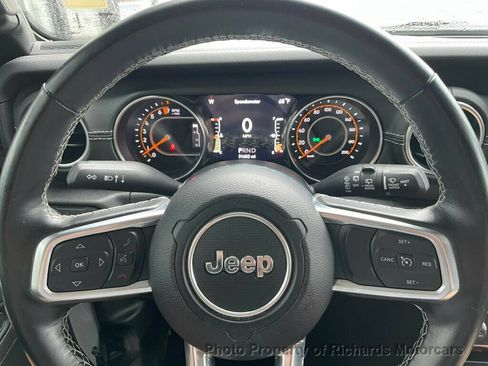 Used 2021 Jeep Wrangler Unlimited Sahara w/ Dual Top Group AWD/4WD image 11
