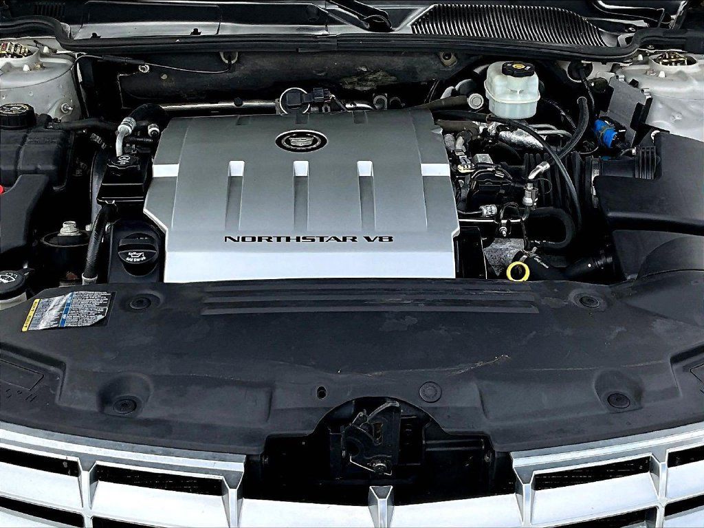Used 2008 Cadillac DTS FWD image 32
