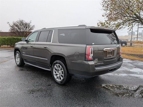Used 2020 GMC Yukon XL Denali image 5