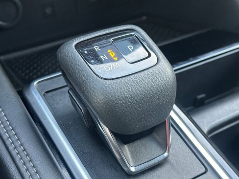 Used 2023 Nissan Pathfinder Platinum image 36