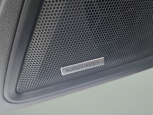 Certified 2023 Subaru Outback Limited image 19