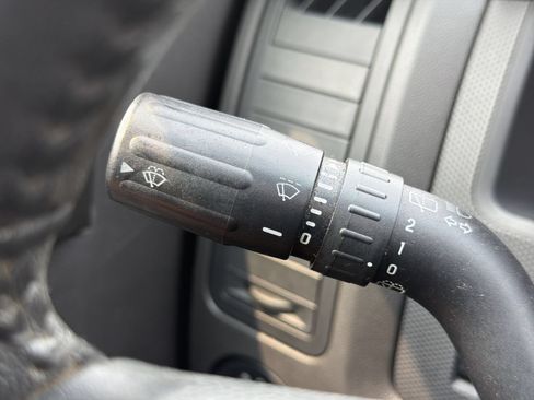 Used 2012 Ford Escape XLT AWD/4WD image 29