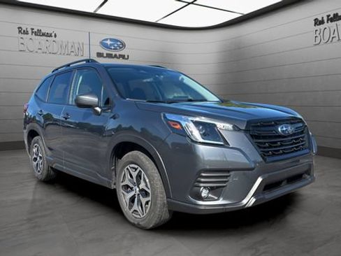 Used 2024 Subaru Forester Premium AWD/4WD image 2