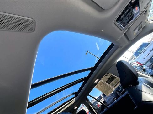 Used 2025 Toyota Grand Highlander AWD image 13