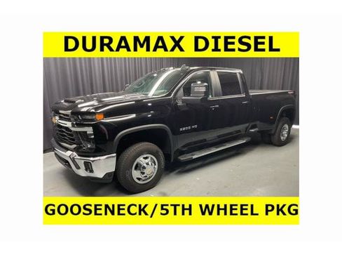 Used 2025 Chevrolet Silverado 3500 LT AWD/4WD image 1