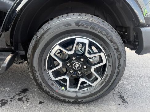New 2026 Ford Bronco Outer Banks AWD/4WD image 32