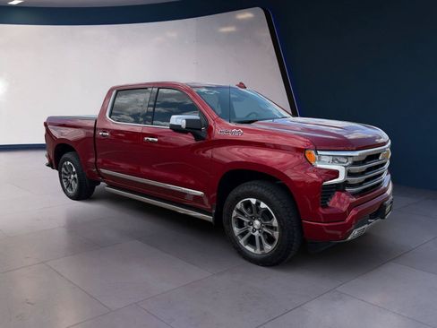 Used 2025 Chevrolet Silverado 1500 High Country AWD/4WD image 7