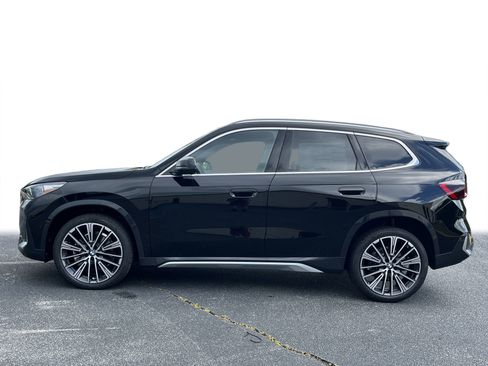 New 2025 BMW X1 xDrive28i w/ Convenience Package image 24