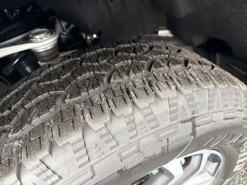 Used 2025 Ford Ranger Lariat w/ FX4 Off-Road Package image 27