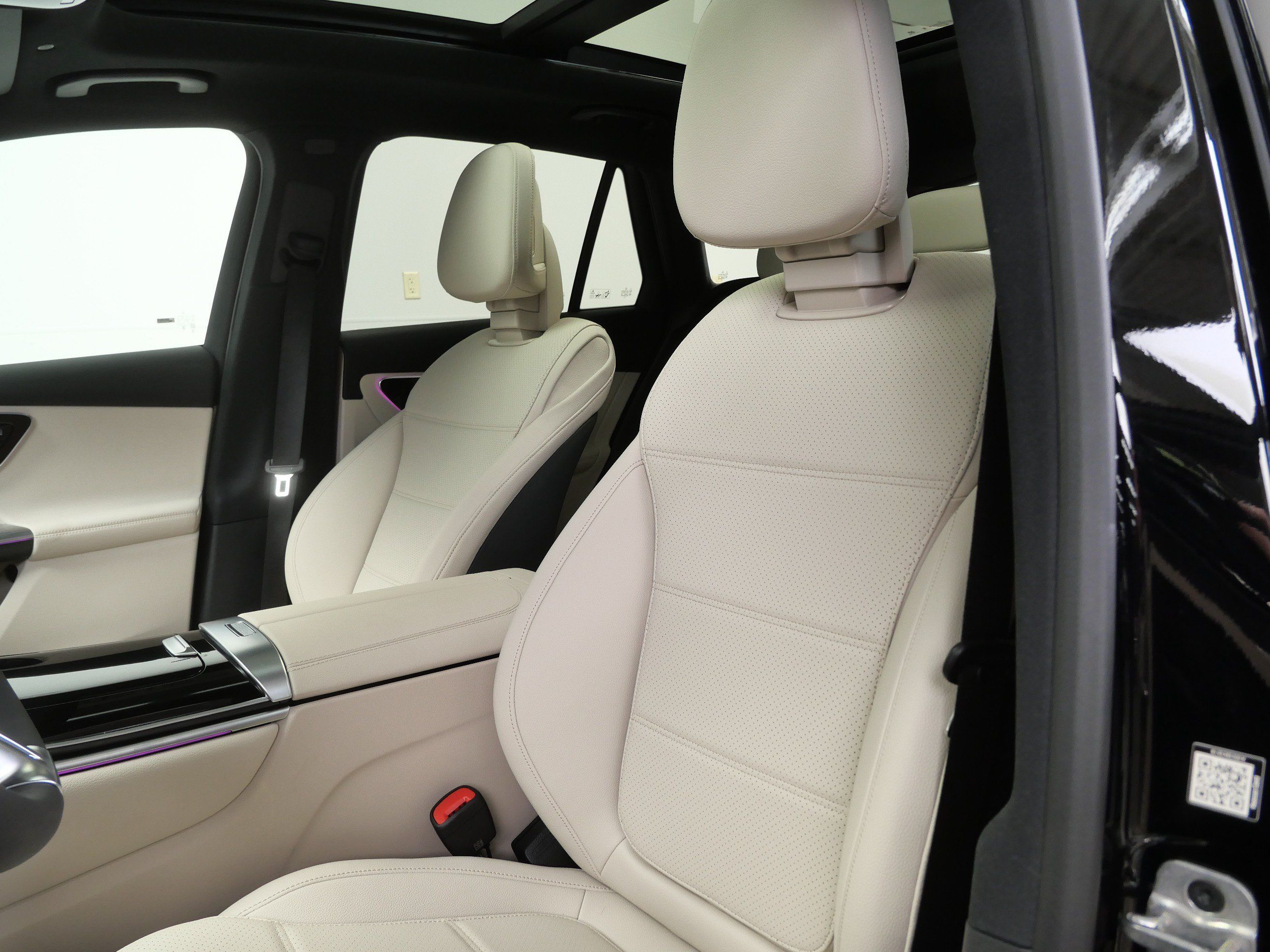 New 2026 Mercedes-Benz GLC 300 4MATIC image 12