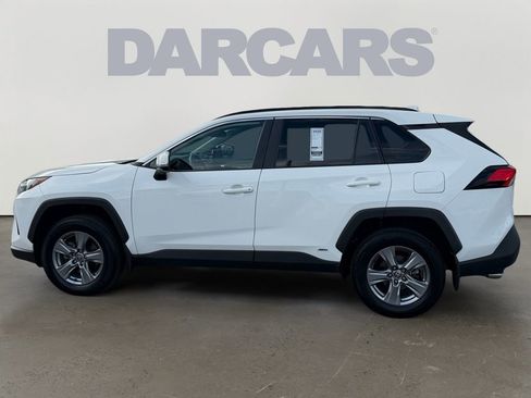 Used 2024 Toyota RAV4 XLE AWD/4WD image 4