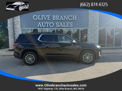 Used 2022 Chevrolet Traverse LT FWD image 1