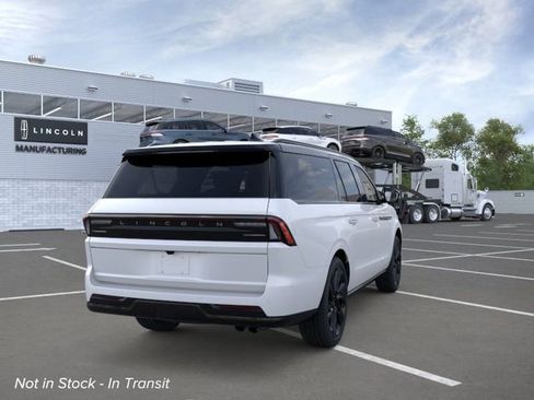 New 2026 Lincoln Navigator L Black Label AWD/4WD image 8