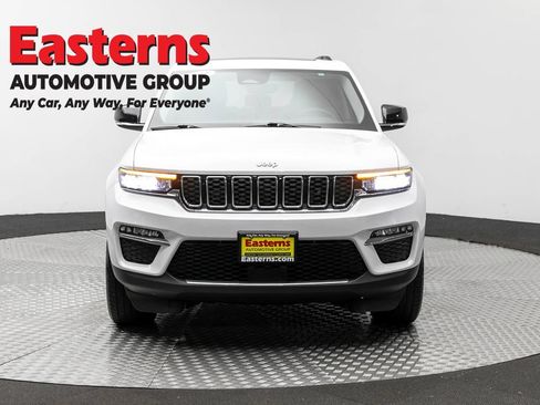 Used 2023 Jeep Grand Cherokee 4WD 4xe image 2