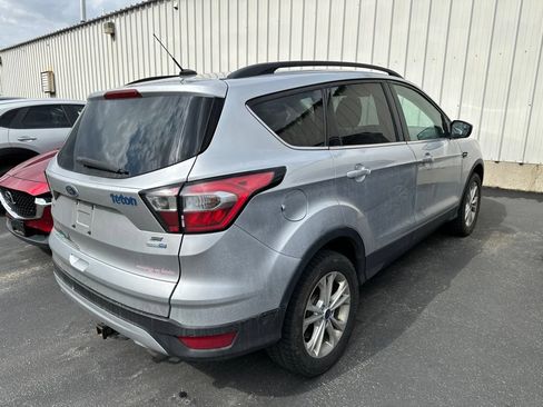 Used 2018 Ford Escape SE AWD/4WD image 4