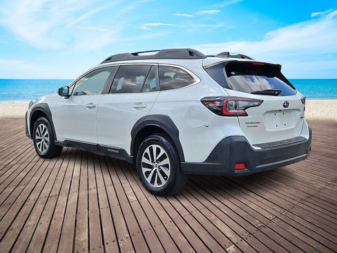 Used 2023 Subaru Outback Premium AWD/4WD image 6