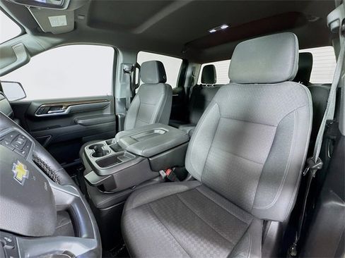 Used 2025 Chevrolet Silverado 1500 LT image 11
