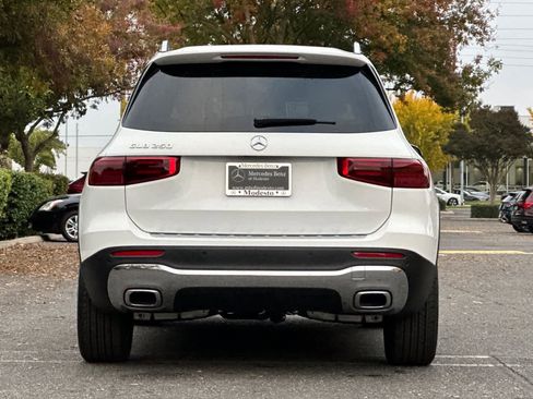 New 2026 Mercedes-Benz GLB 250 image 4