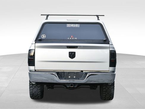 Used 2016 RAM 1500 Laramie w/ Convenience Group image 4