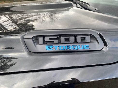 New 2026 RAM 1500 4x4 Crew Cab image 10