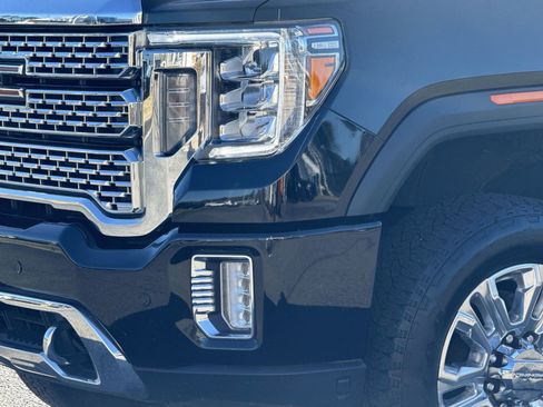 Used 2023 GMC Sierra 2500 Denali image 6