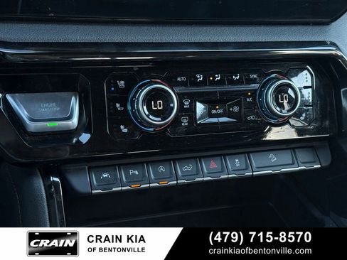 Used 2024 GMC Sierra 1500 AT4 w/ AT4 Premium Package AWD/4WD image 16