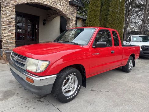 Used 1997 Toyota Tacoma 2WD Xtracab image 2