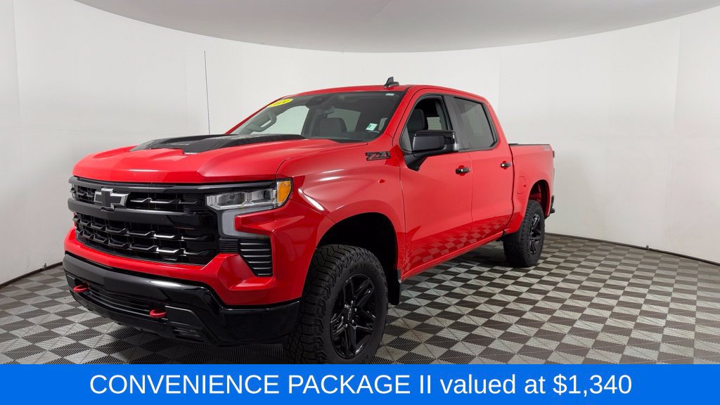 Used 2024 Chevrolet Silverado 1500 LT Trail Boss w/ Convenience Package II AWD/4WD image 3