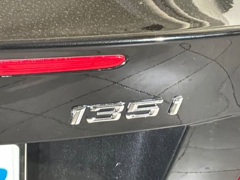Used 2012 BMW 135i Convertible RWD image 24