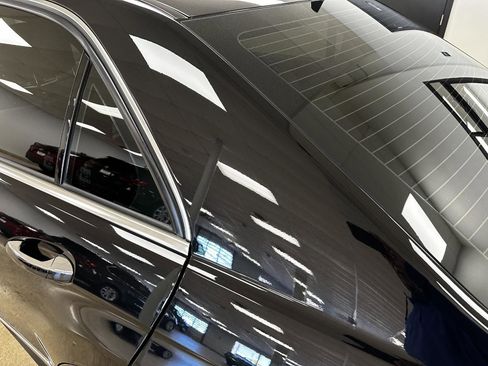 Used 2011 Mercedes-Benz E 350 4MATIC Sedan image 32