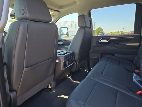 New 2026 GMC Sierra 2500 SLT w/ SLT Premium Package image 27
