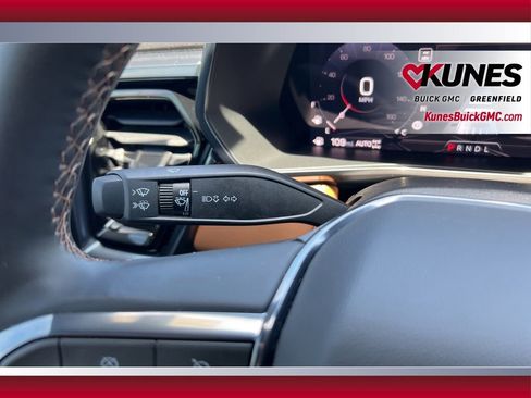 Used 2026 GMC Canyon AT4 w/ Technology Plus Package AWD/4WD image 17