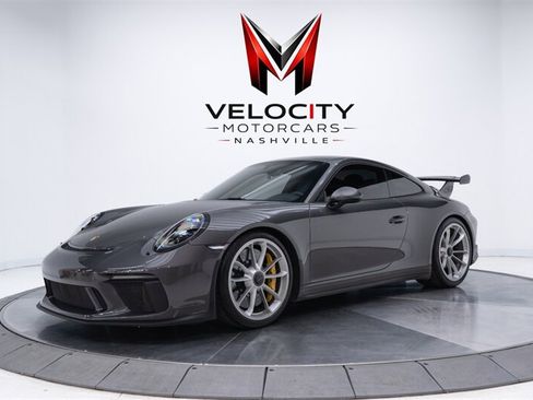 Used 2018 Porsche 911 GT3 RWD image 2