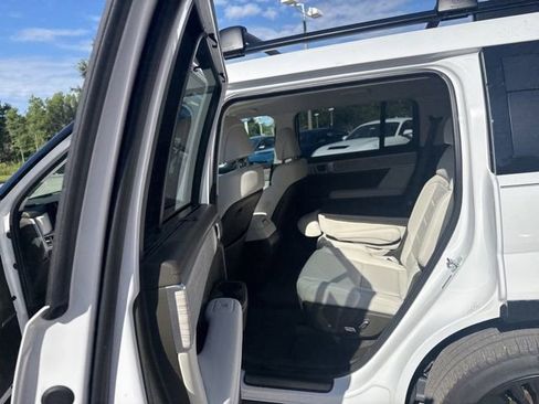 Used 2025 Hyundai Santa Fe Calligraphy AWD/4WD image 15